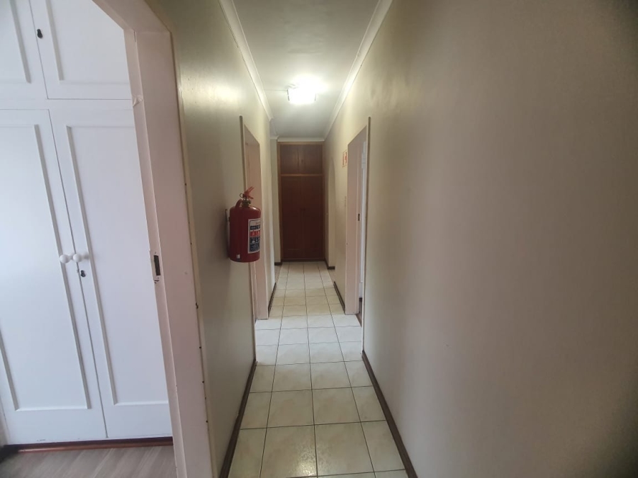 To Let 3 Bedroom Property for Rent in Beacon Bay Eastern Cape